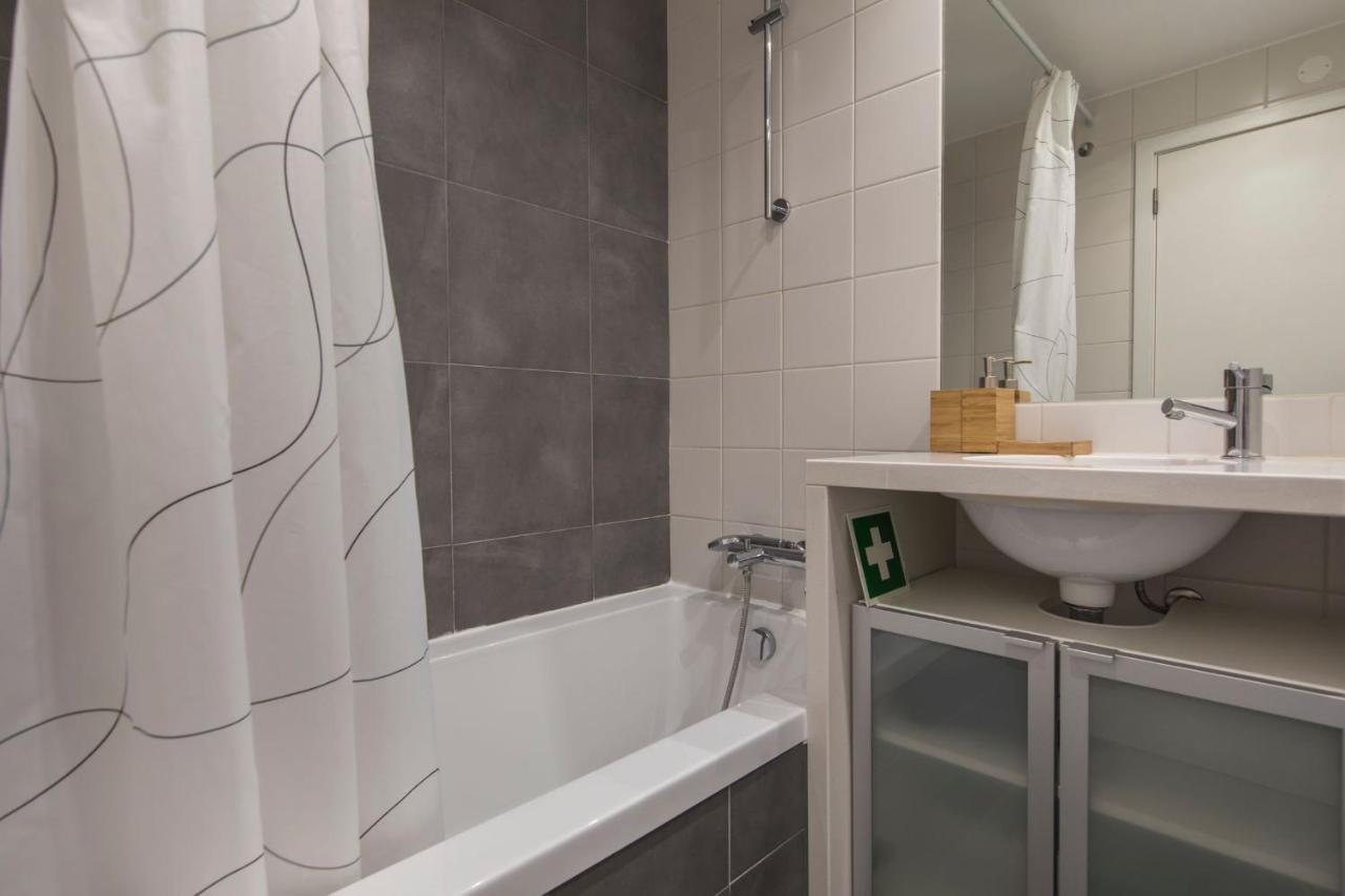 Lovelystay - Family-friendly Downtown Lejlighed *